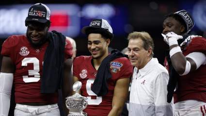 Alabama TE Commit’s ‘Liked’ Tweets Hint at 2 Possible 5-Star Additions