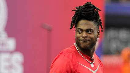Raiders WR Davante Adams Seen Hanging Out With Superstar QB [LOOK]