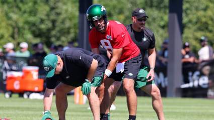 Aaron Rodgers Dazzles in Spectacular Performance at Jets Camp