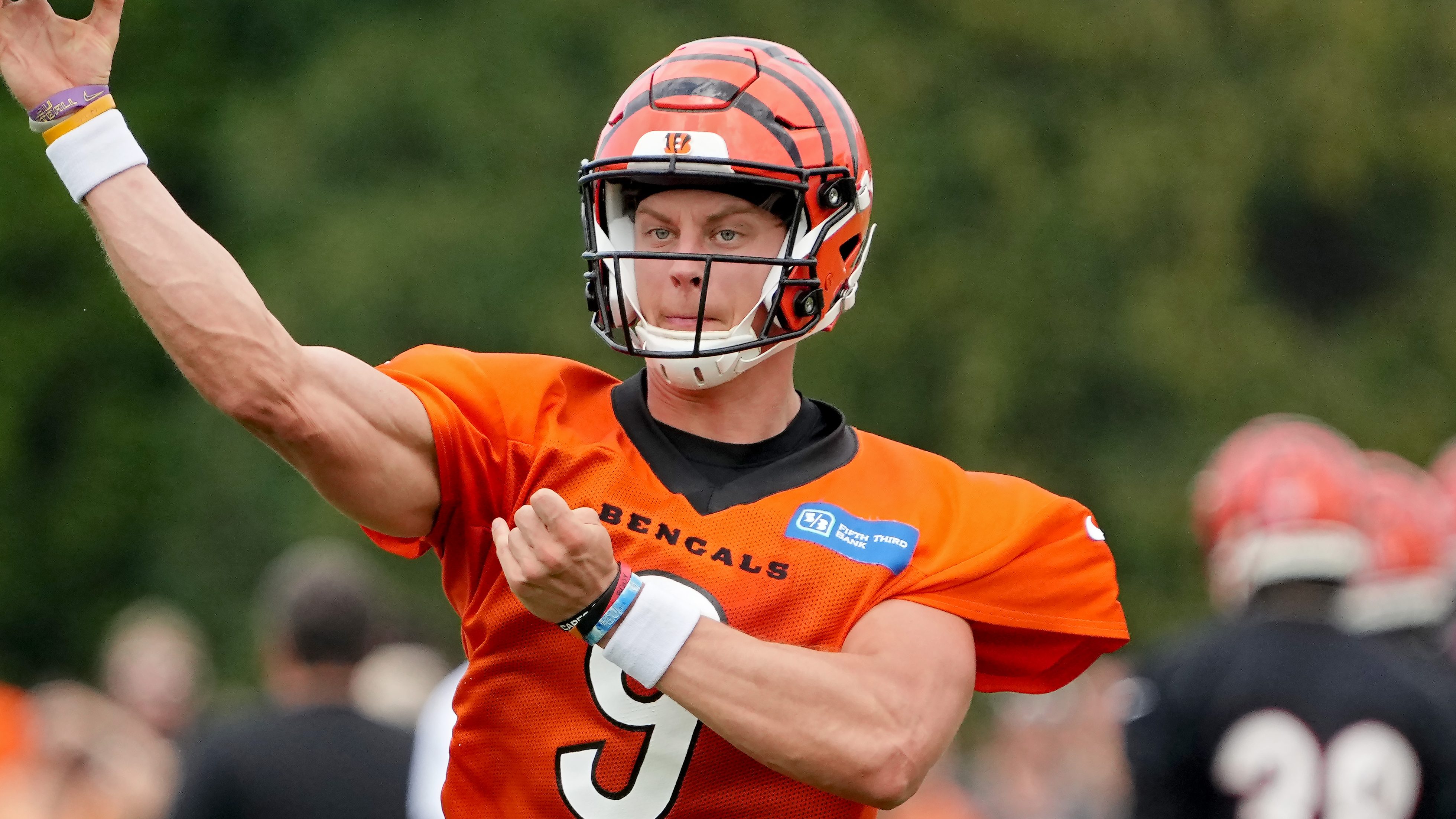 Bengals' Joe Burrow has hilarious response to whether he tracked