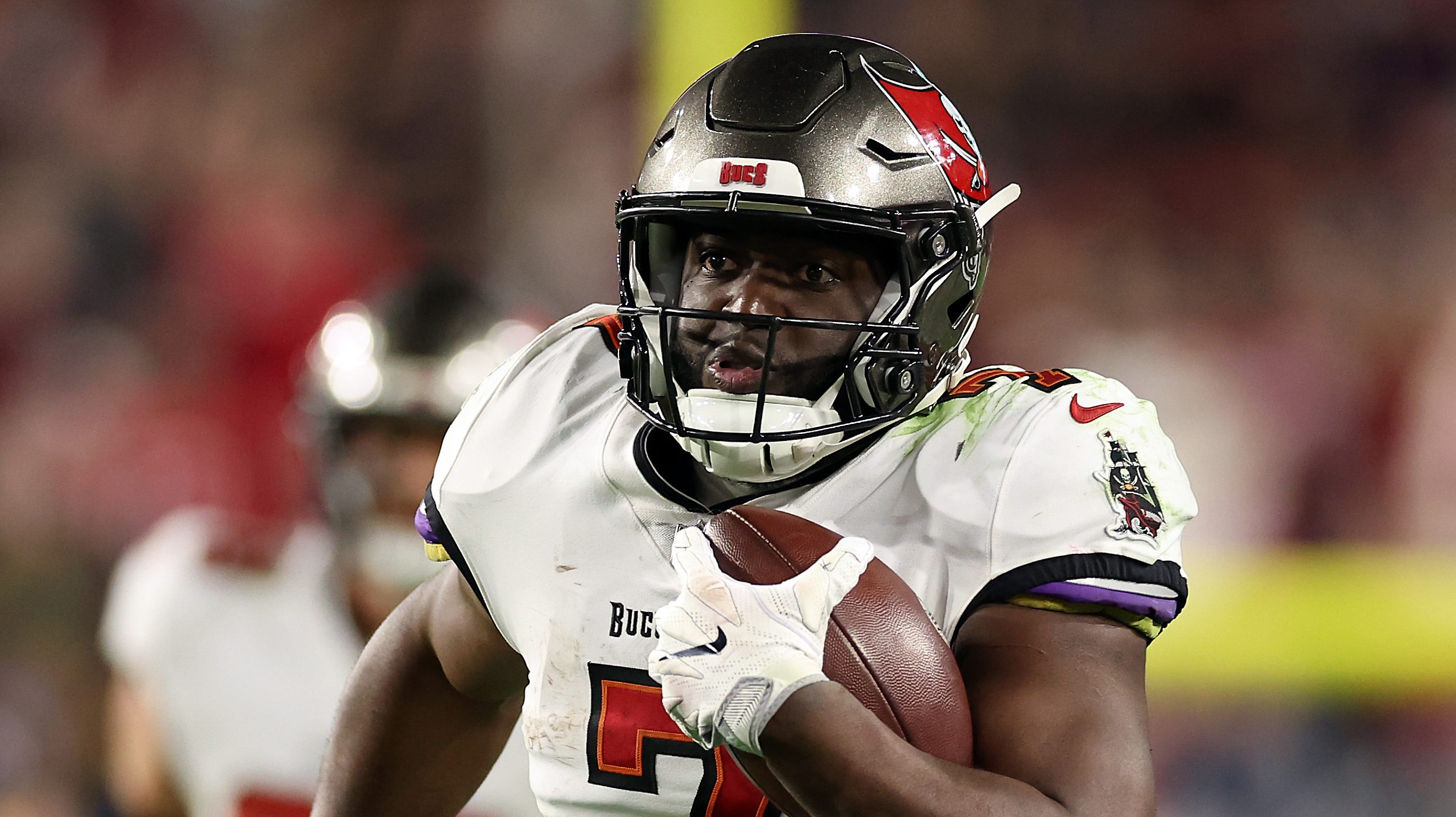 Report: Former Buccaneers' Super Bowl Champion Running Back Works