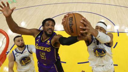 Warriors Among Teams Linked to 3-Point Sniper: Report