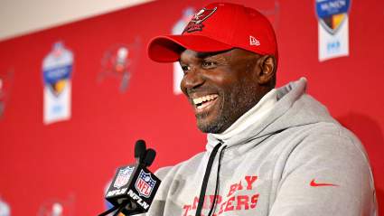 Championship QB Makes Pitch to Buccaneers