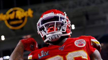 Raiders Sign Super Bowl Champion Ex-Chiefs RB
