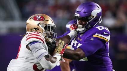 Vikings Trade Left Tackle to AFC East for Draft Pick: Report