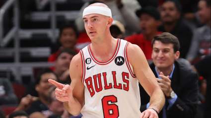 Bulls’ Alex Caruso Reacts to Teammate’s History-Making Performance