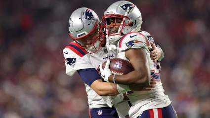 Patriots Trade RB to Browns for Offensive Line Help: Report