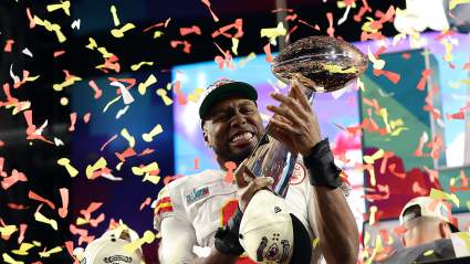 Raiders Named Fit for Ex-Chiefs DL With 100-Career Sacks