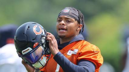 Bears WR Sends Strong Message to Justin Fields on Leadership, Energy
