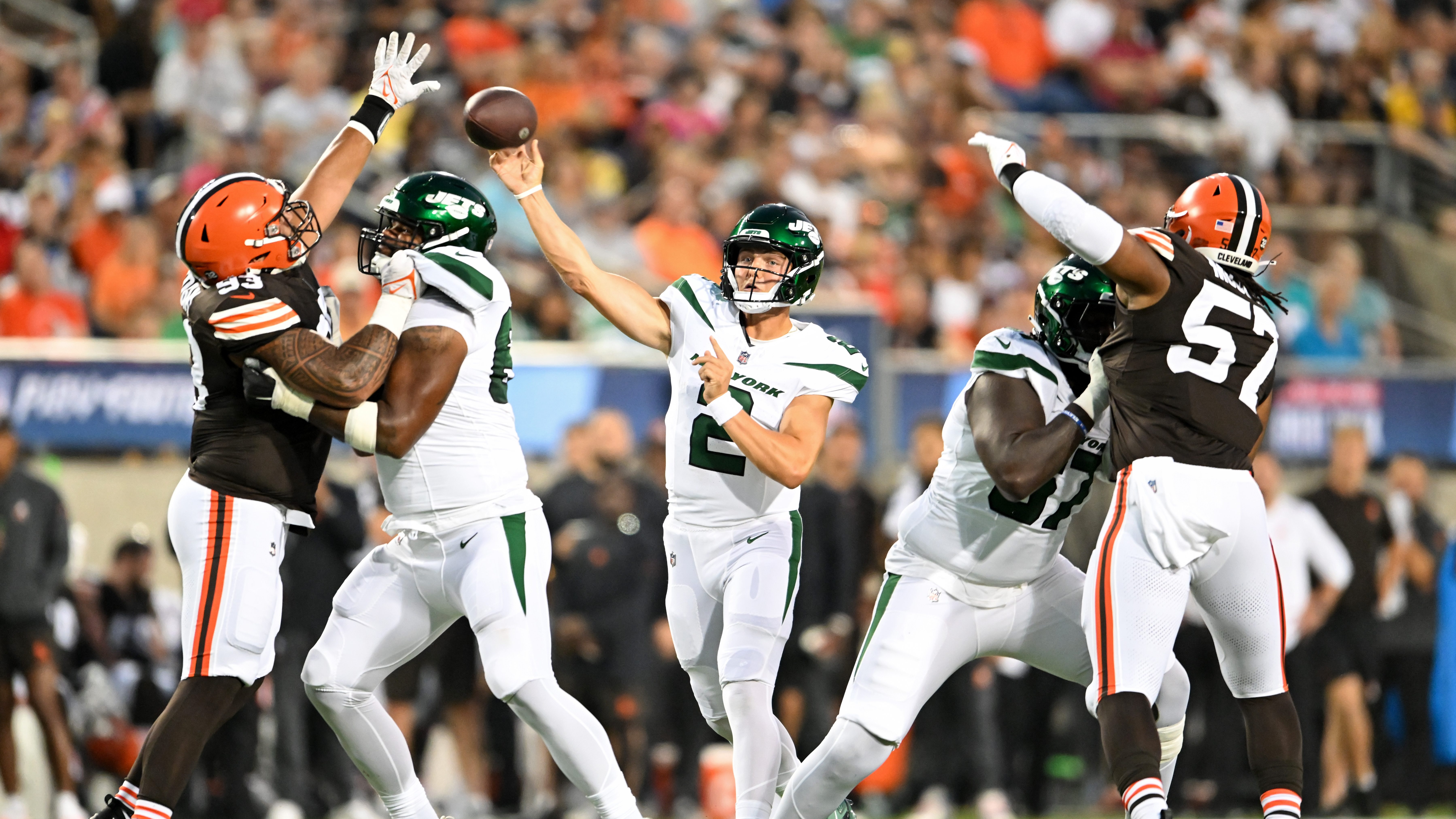 Jets lose, fans win in preseason opener Sunday