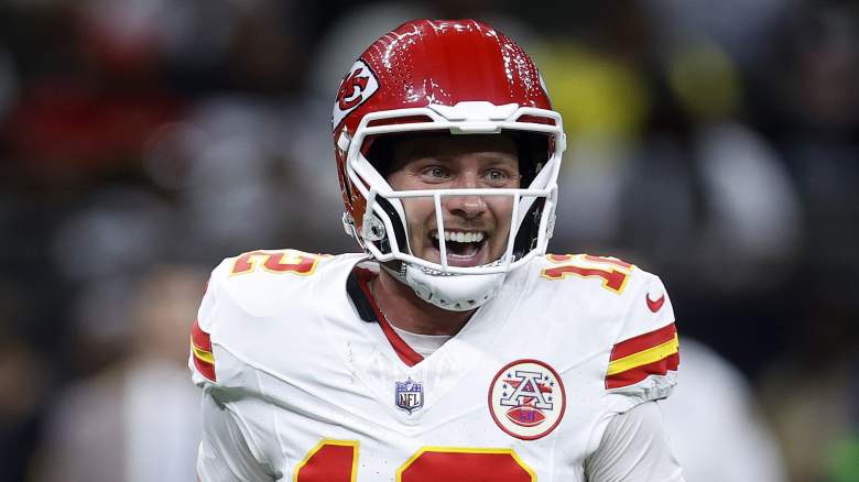 Gabbert, Buechele clash for No. 2 spot at quarterback for Chiefs