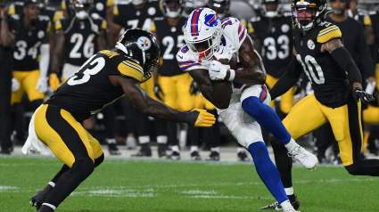 Disappointing Ex-Bills WR Returns to AFC West Team 1 Day After Release