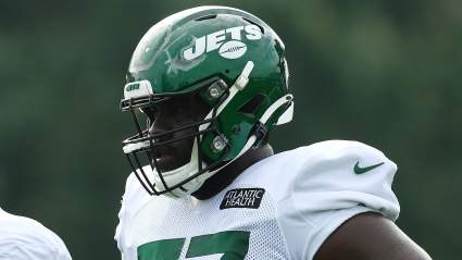 Jets’ Robert Saleh Challenges Mekhi Becton Ahead of Panthers Game