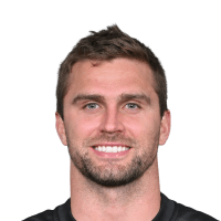 Sam Hubbard's headshot