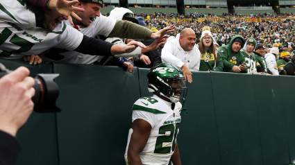 Jets RB Breece Hall Sends Viral Message Ahead of NFL Return