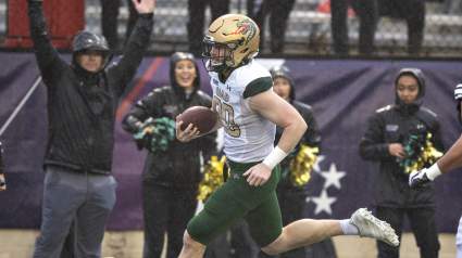Chiefs Sign Local Kansas Prospect, Waive 2 Players: Report