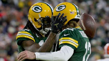 Raiders WR Davante Adams Shares Strong Response to Aaron Rodgers Injury News