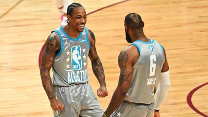 Bulls’ DeMar DeRozan Joins Stephen Curry, LeBron James in Ducking New Rule