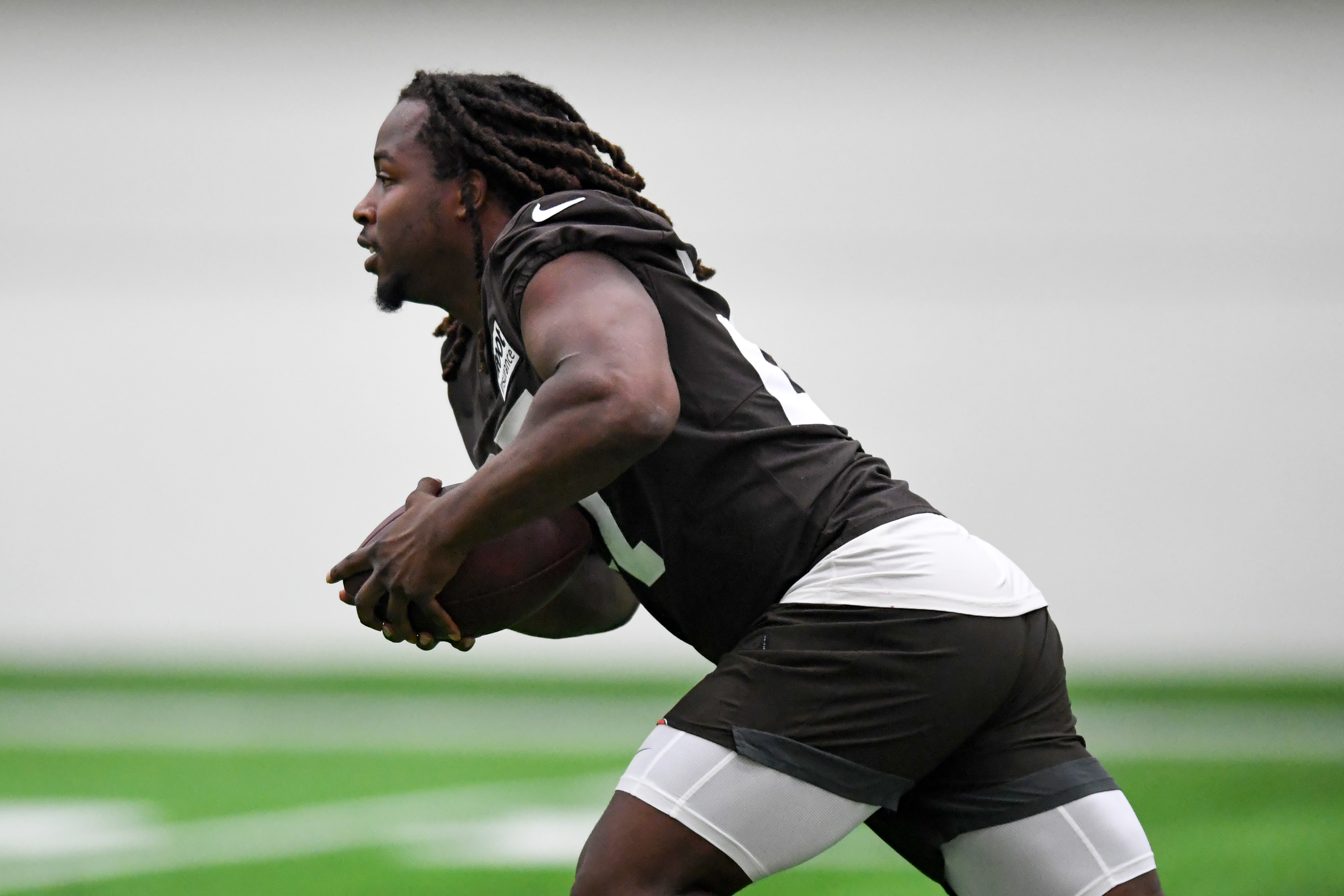 Baltimore Ravens wide receiver Tylan Wallace (16) runs against the New York  Giants during an NFL football game Sunday, Oct. 16, 2022, in East  Rutherford, N.J. (AP Photo/Adam Hunger Stock Photo - Alamy