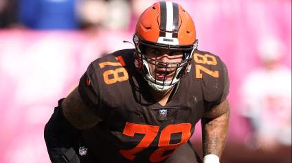 Browns’ $60 Million All-Pro Carted Off Field Against Bengals