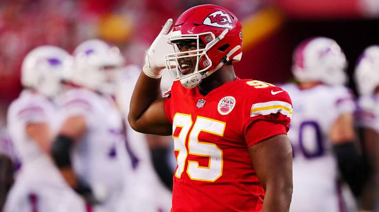 Chiefs sign All-Pro defensive tackle Chris Jones to new 1-year deal to end  his holdout