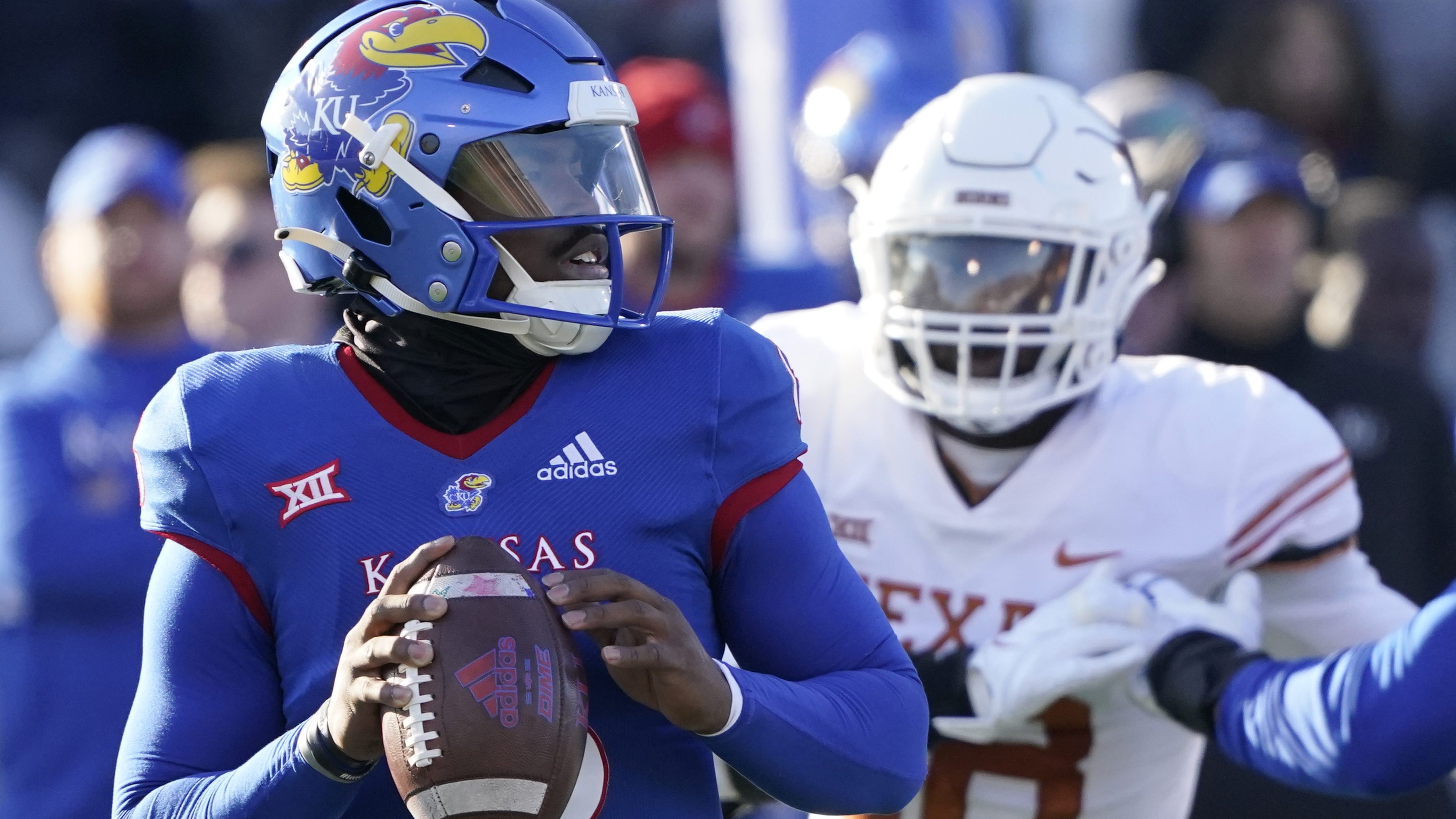 How to Watch Texas vs Kansas Football Today for Free