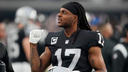 Raiders WR Davante Adams Hilariously Trolls Aidan O’Connell