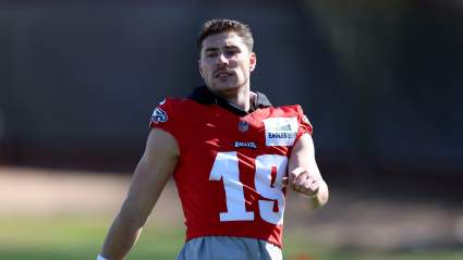 Patriots to Work Out Record-Setting Ex-Notre Dame QB: Report