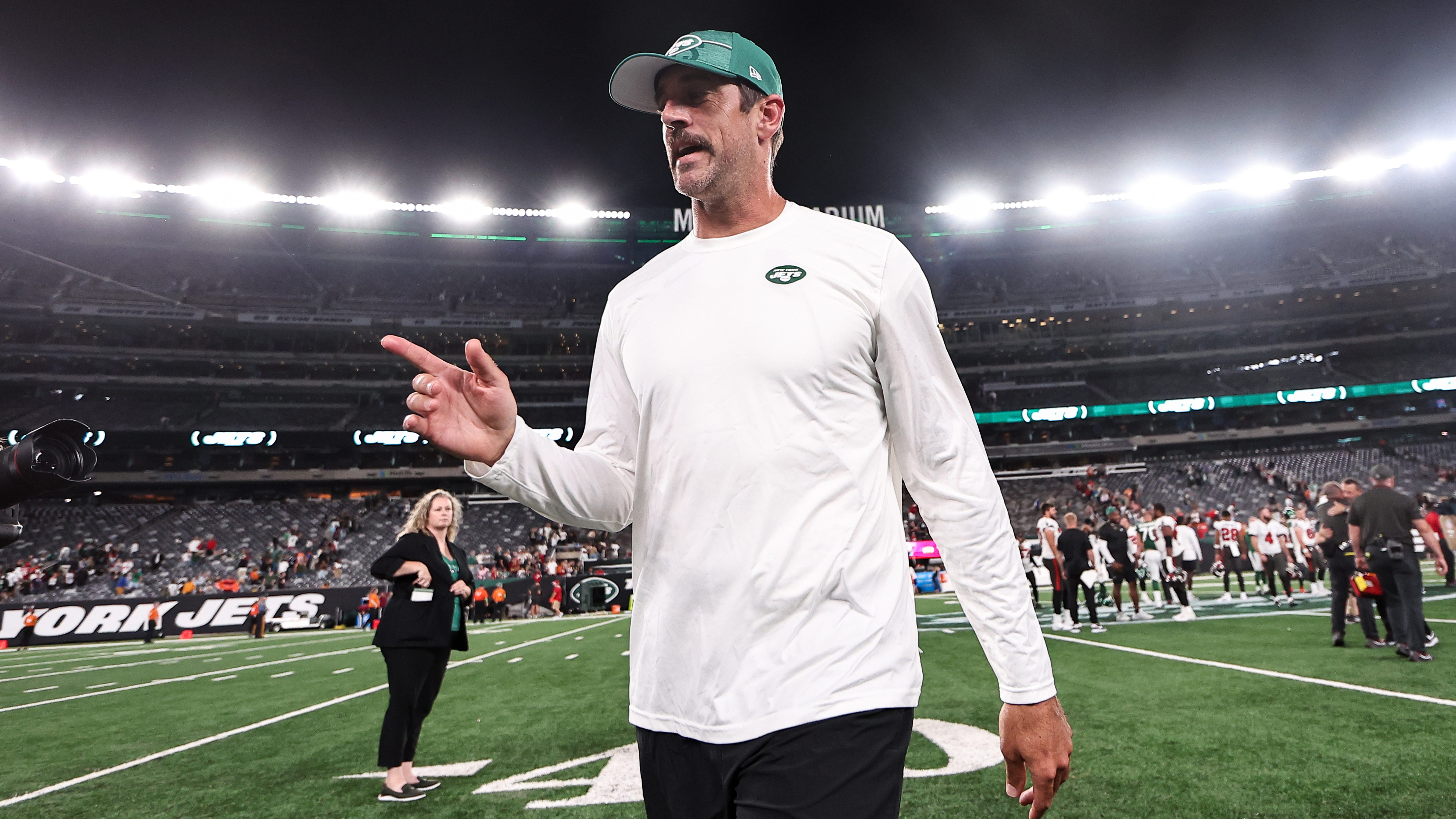 Aaron Rodgers Sends Eyebrow Raising Message On Jets Future