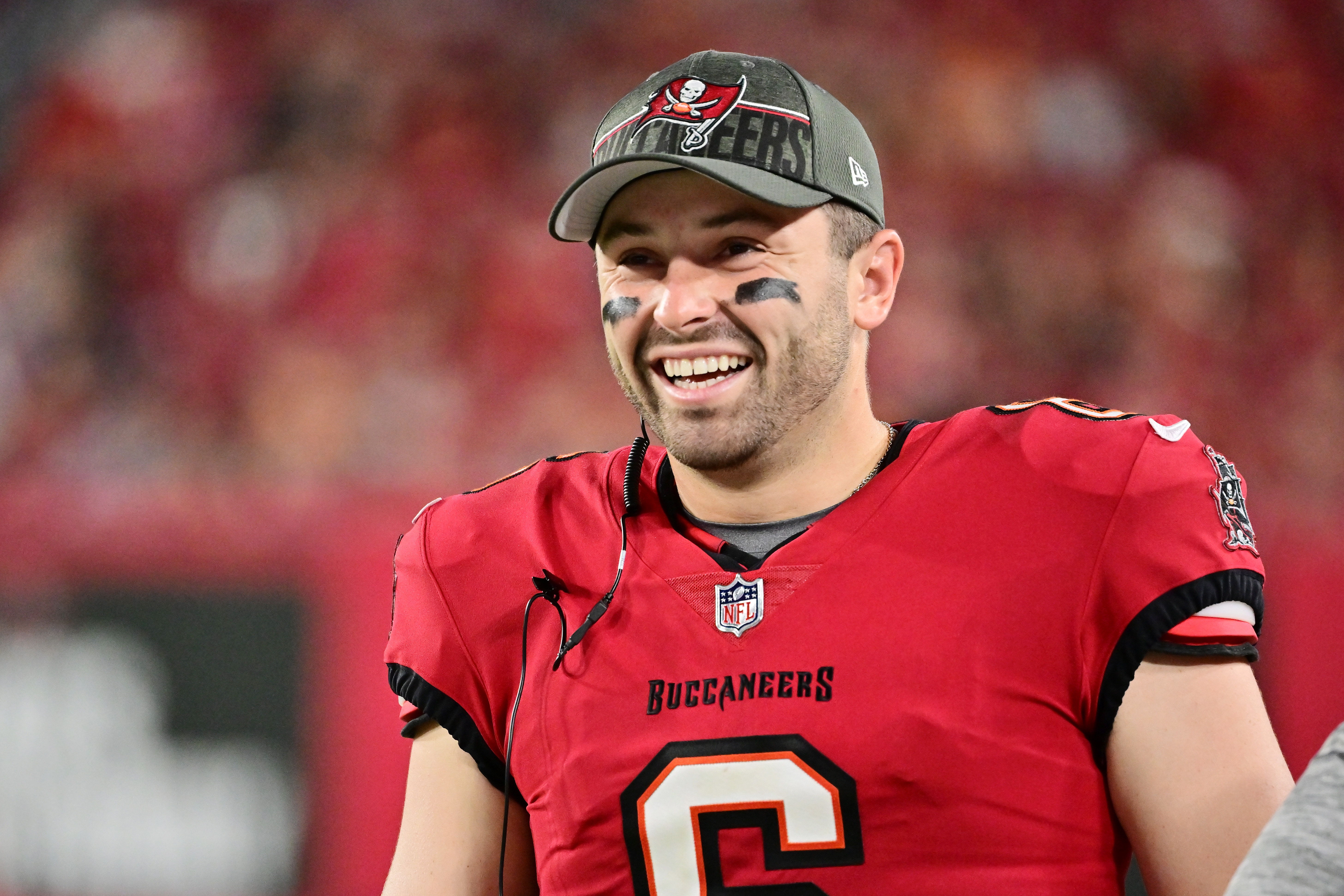 Buccaneers' Lavonte David says Baker Mayfield is 'great for our locker  room,' expects intense QB competition 