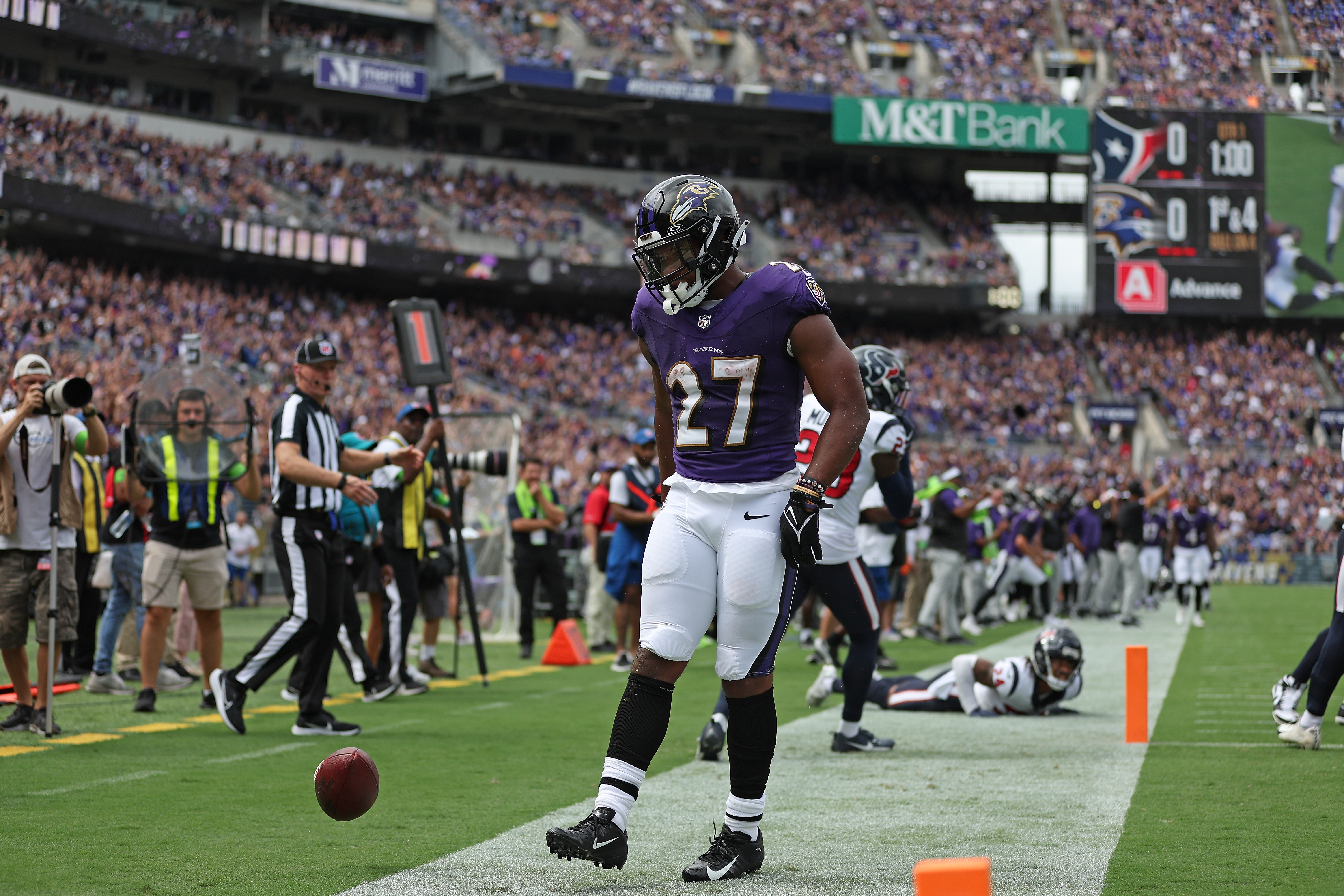 Baltimore Ravens wide receiver Tylan Wallace (16) runs against the New York  Giants during an NFL football game Sunday, Oct. 16, 2022, in East  Rutherford, N.J. (AP Photo/Adam Hunger Stock Photo - Alamy