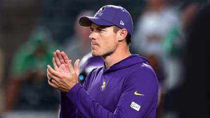 Vikings ‘Need’ to Sign $35 Million QB to Contract in 2024