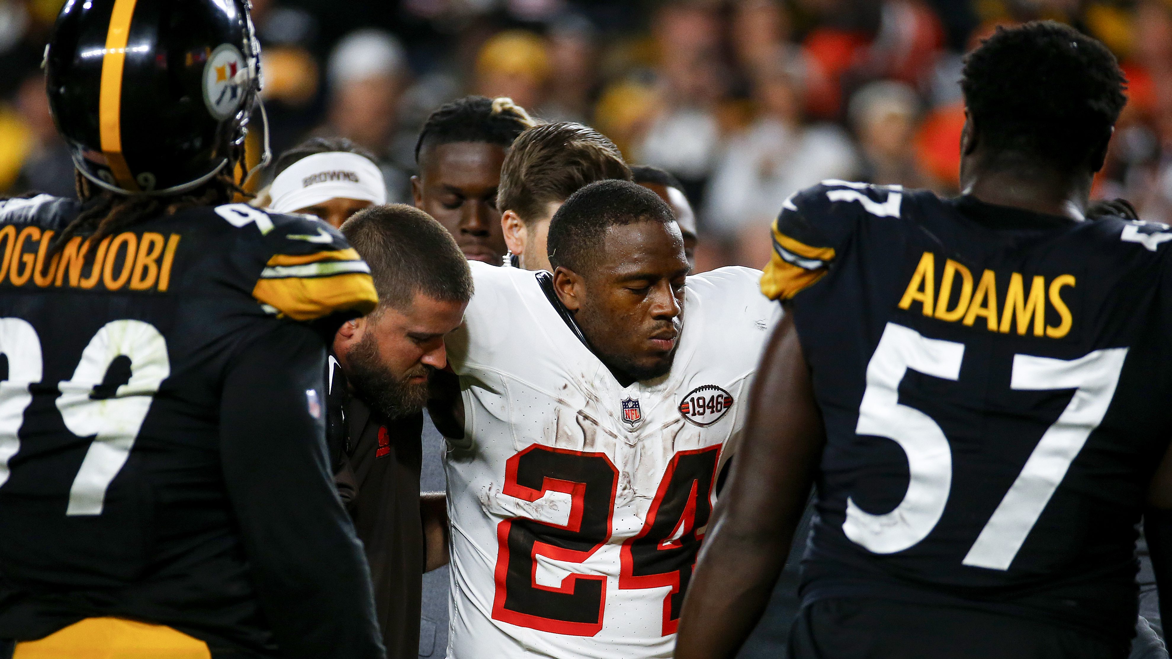 Steelers Coach Mike Tomlin Sends Message To Browns RB Nick Chubb After ...