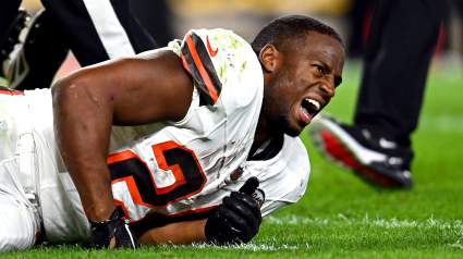 Browns Urged to Reunite With $12 Million RB After Nick Chubb Injury
