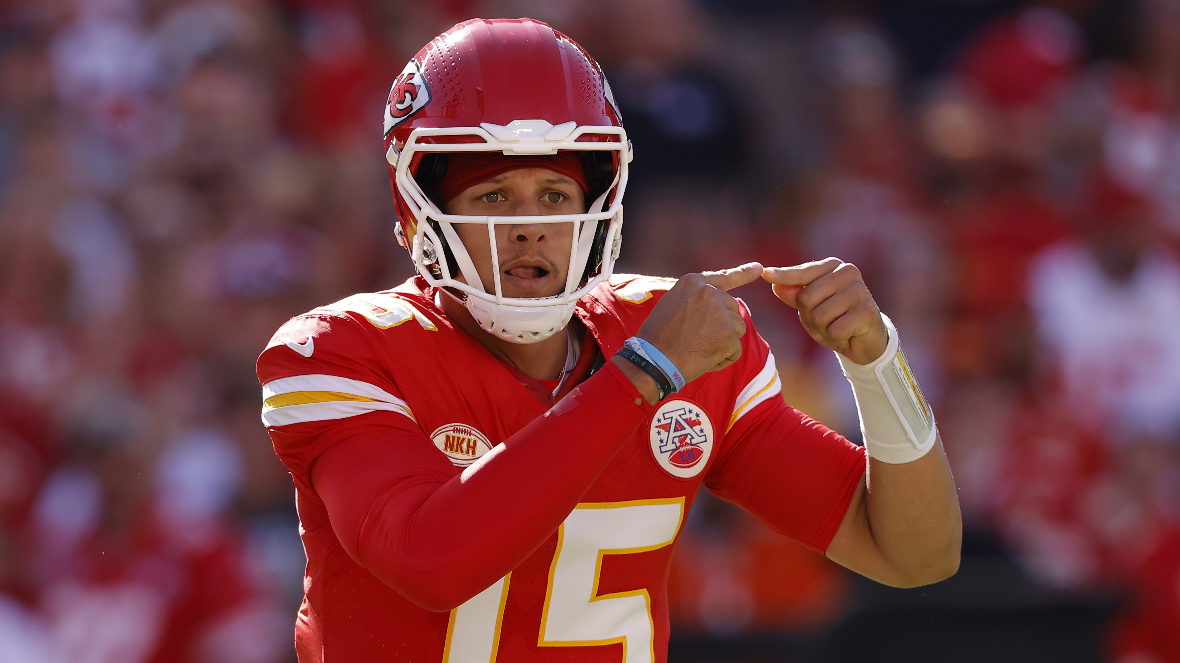 Photo: Chiefs' Chris Jones Attends Lions Game in Suite amid