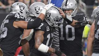 Davante Adams Calls Out Raiders Teammates: ‘I Don’t Got Time to Be Waiting’