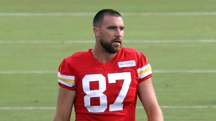 Travis Kelce & Kadarius Toney Headline Chiefs’ Final Injury Report vs. Lions