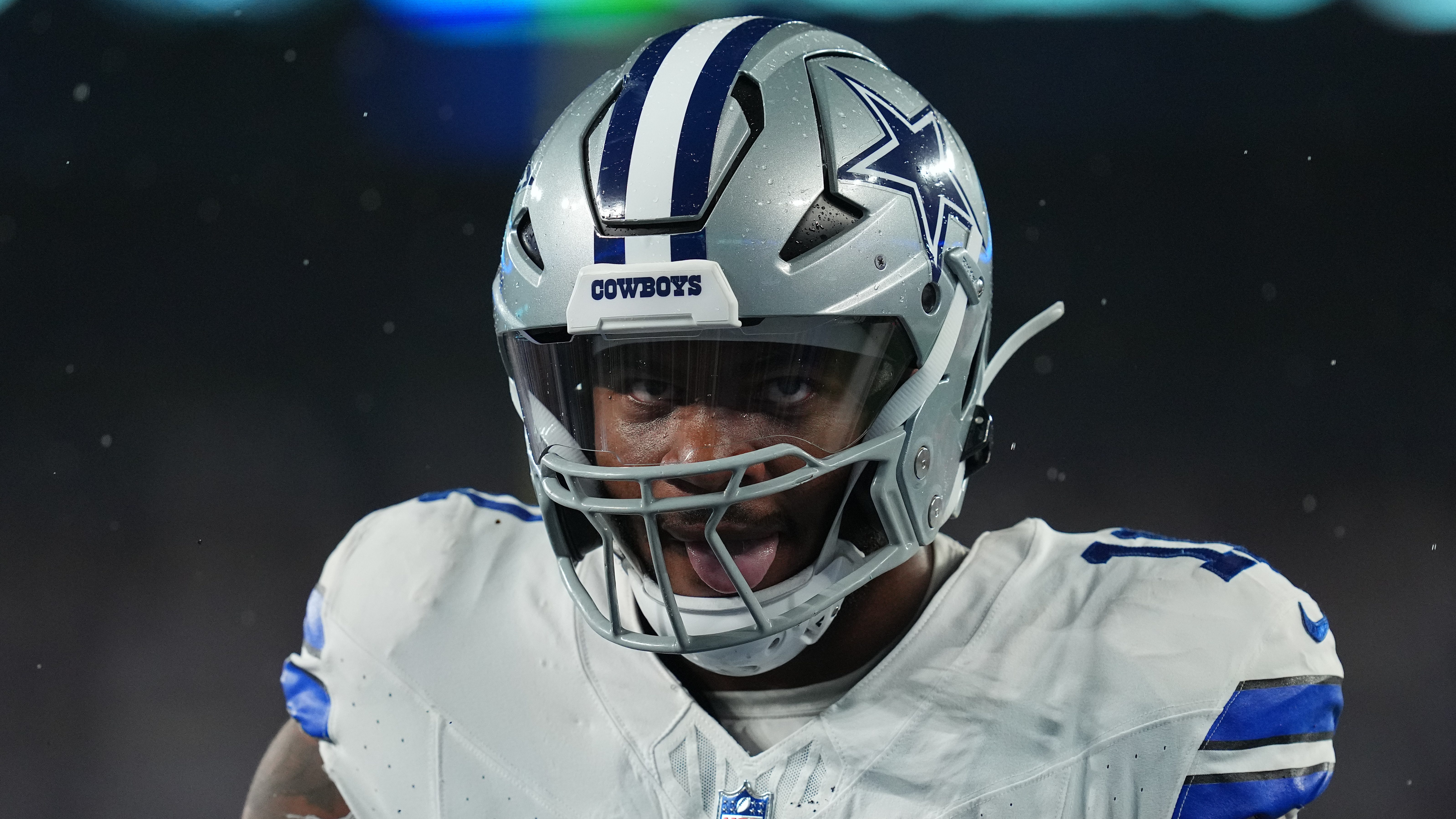 Dallas Cowboys' Micah Parsons Welcomes Baby Two Days Before Team's Win