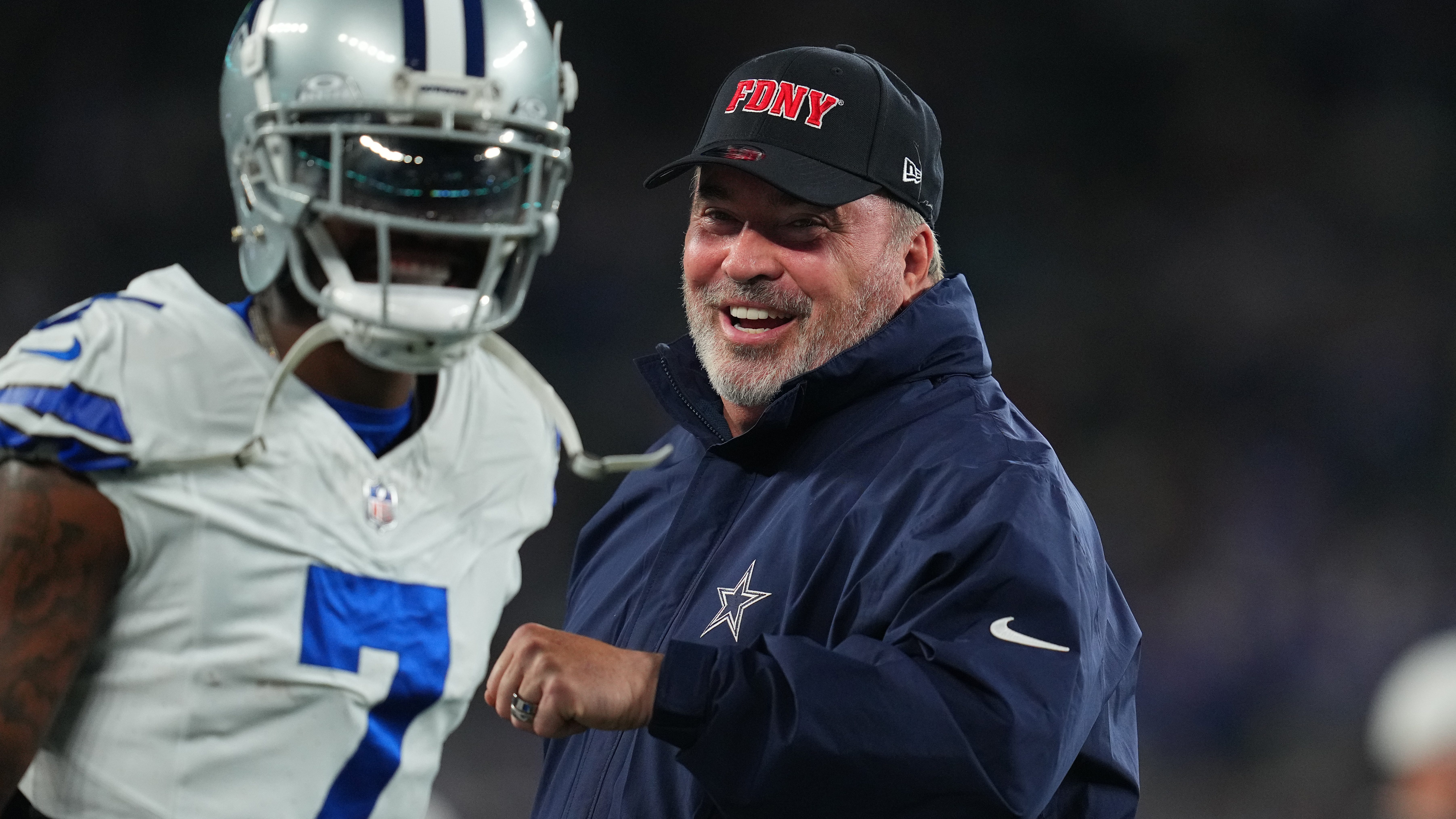 Cowboys' Mike McCarthy scolds Micah Parsons as 'No. 1 violator' of most  important camp rule; Parsons responds 