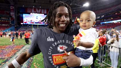 Chiefs Swipe Raiders Reserve in KC Reunion: Report