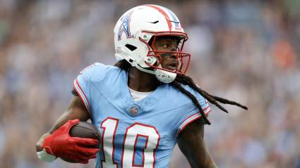 Steelers Named Odds-on Favorites to Land WR DeAndre Hopkins