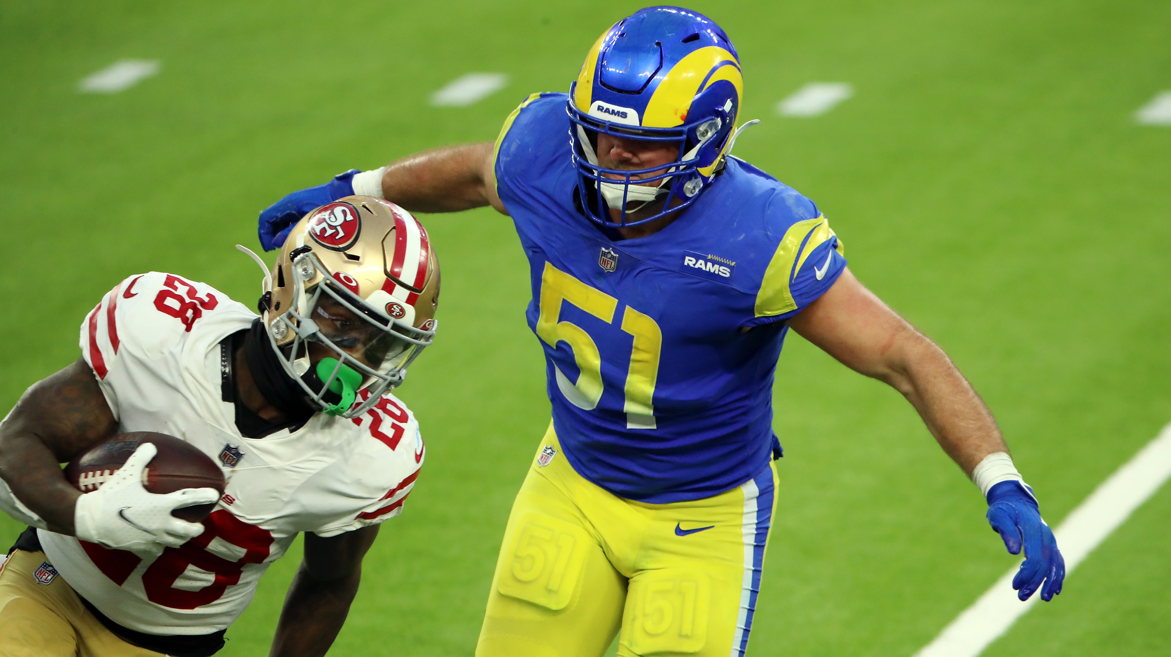 Former L.A. Rams want old uniforms back: 'It's bulls—'