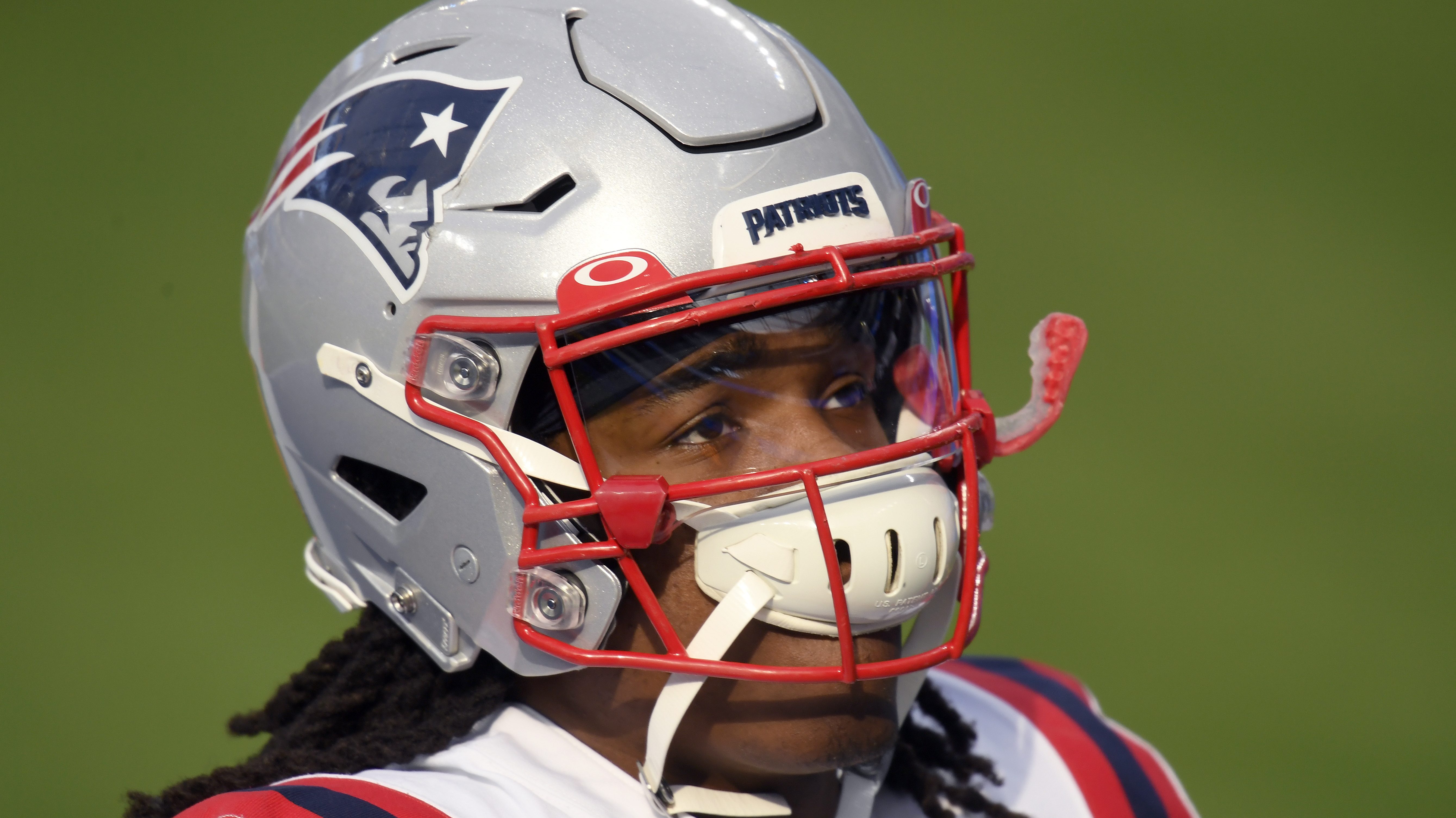 Mac Jones drops glowing praise of ex-Patriot Stephon Gilmore