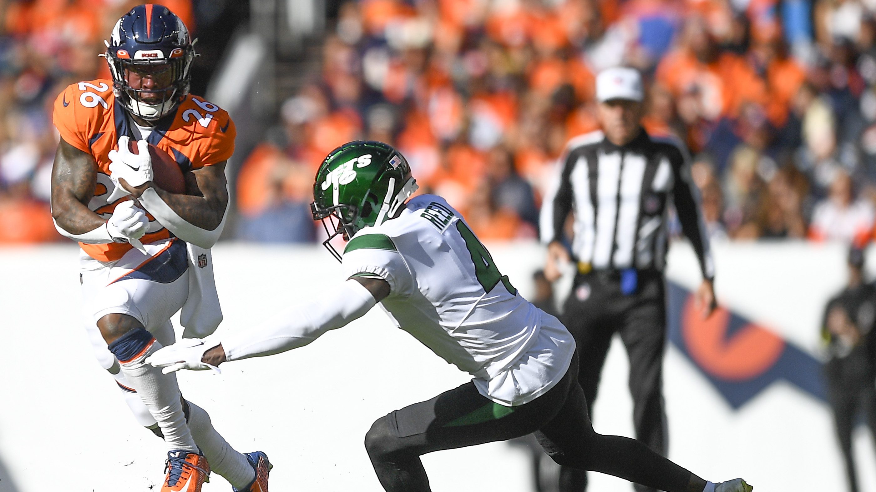 Tennessee Titans defensive back Dane Cruikshank (29) runs a play against  New York Jets cornerback Javelin Guidry (40) during the second half of an  NFL football game, Sunday, Oct. 3, 2021, in