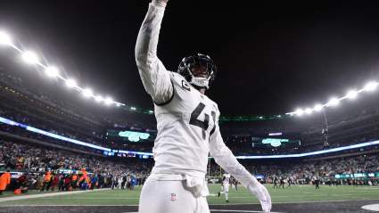 Bears Encouraged to ‘Open the Checkbook’ for NFL’s No. 2 Sack Leader