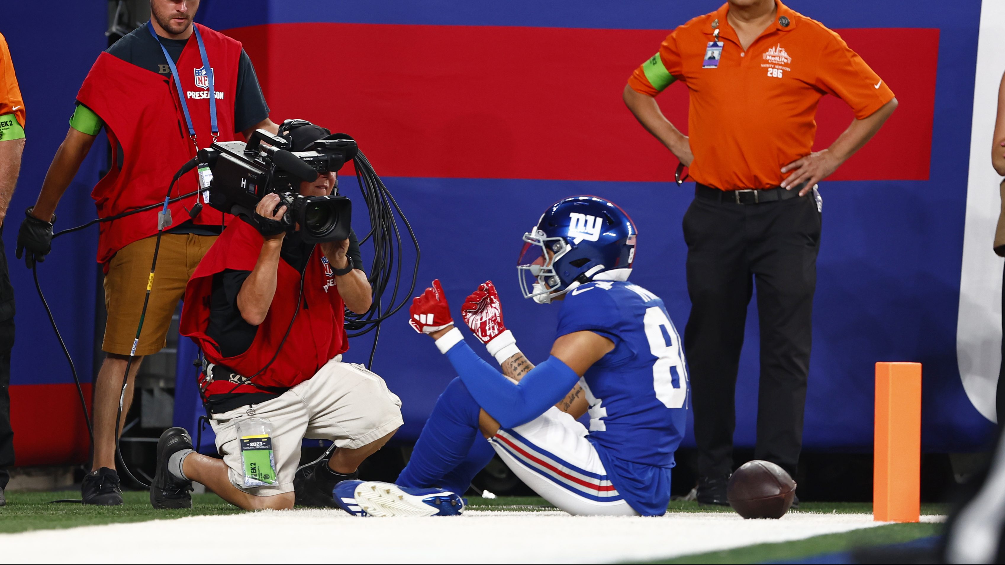 Geno Smith accuses Giants' Isaiah Simmons of 'dirty play'