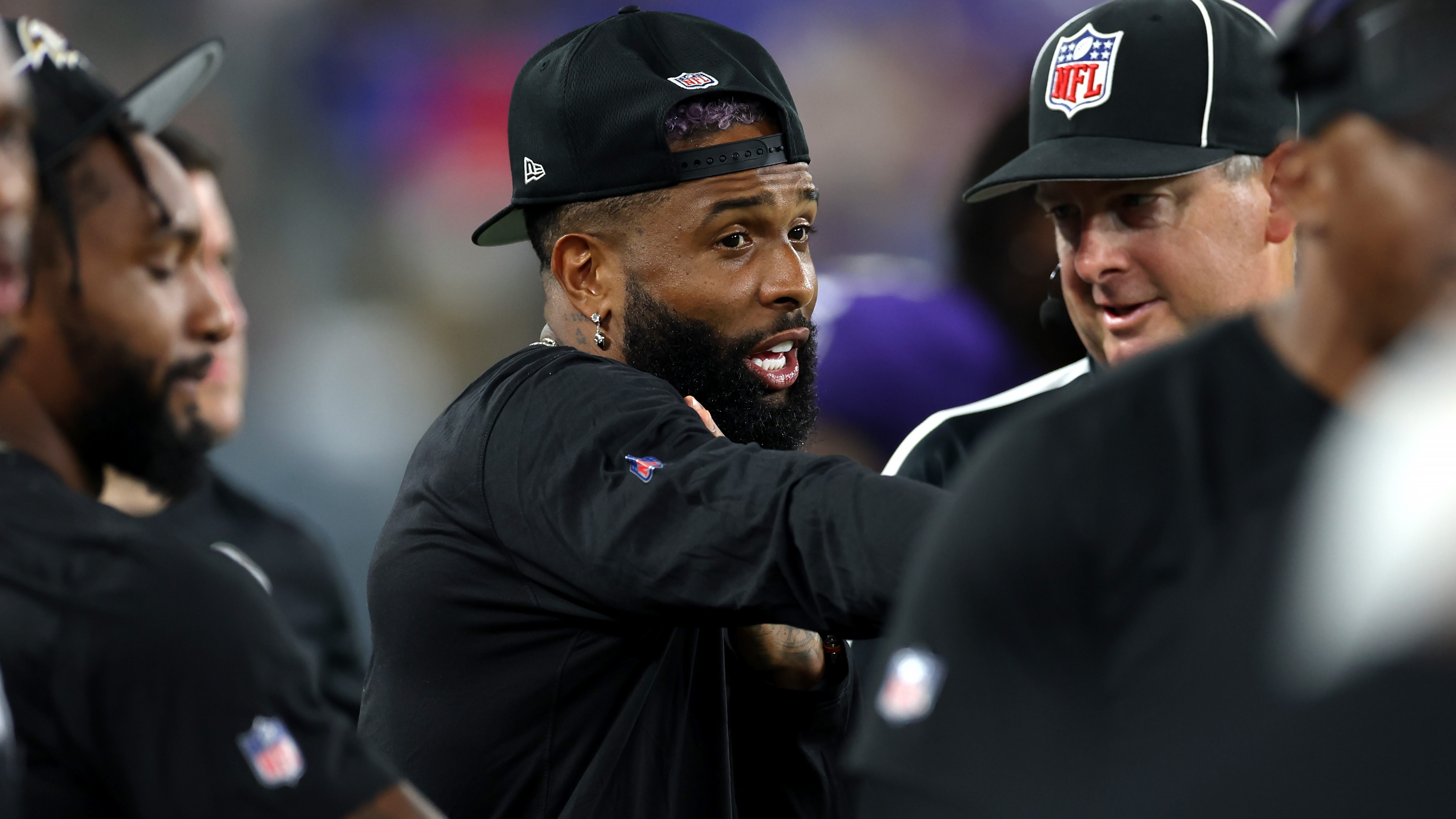 Odell Beckham Jr. And Jeffery Simmons Fight On Field After Ravens-Titans  Game