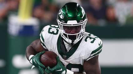 Trade Proposal Lands Browns 4-Time Pro Bowl Running Back