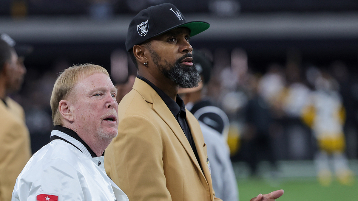 Raiders Owner Mark Davis Becoming Latest Las Vegas Superstar