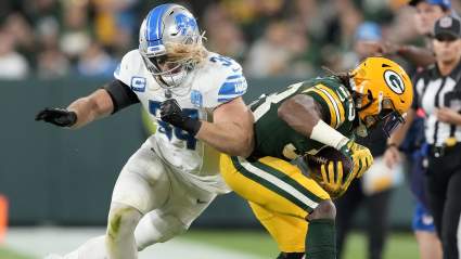 Lions Get Grim Update on LB Alex Anzalone After Wrist Injury